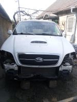 2004 KIA Carnival 